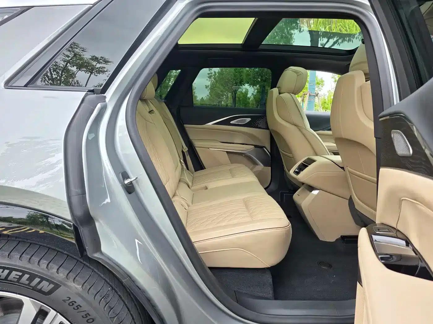 iQ Ruige 2022 Rear-Wheel Drive Long-Range Premium Edition — миниатюра 11