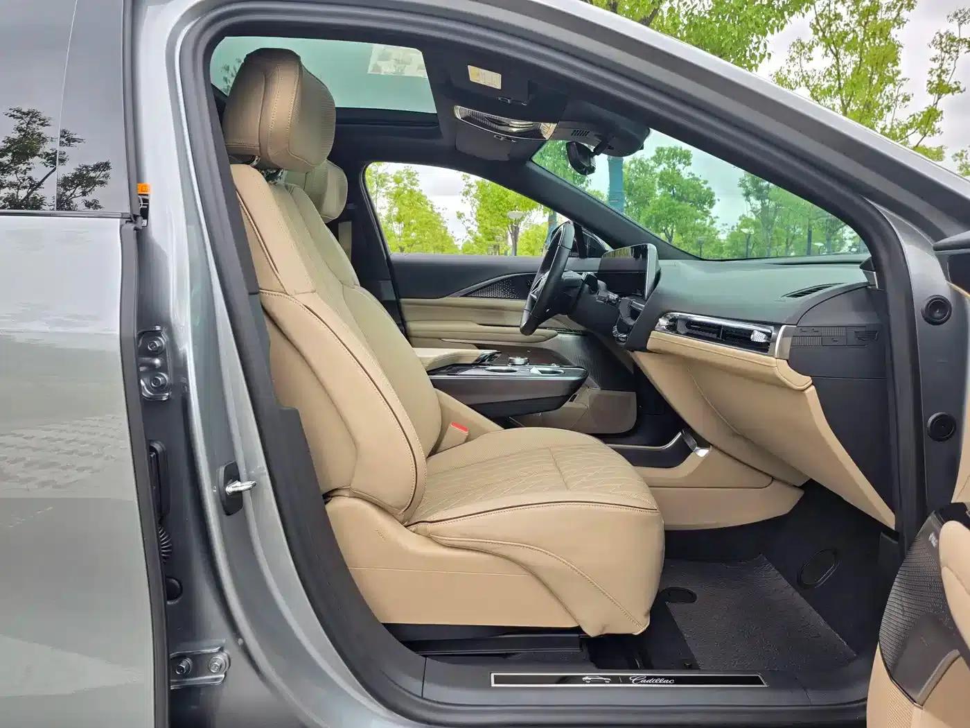 iQ Ruige 2022 Rear-Wheel Drive Long-Range Premium Edition — миниатюра 12