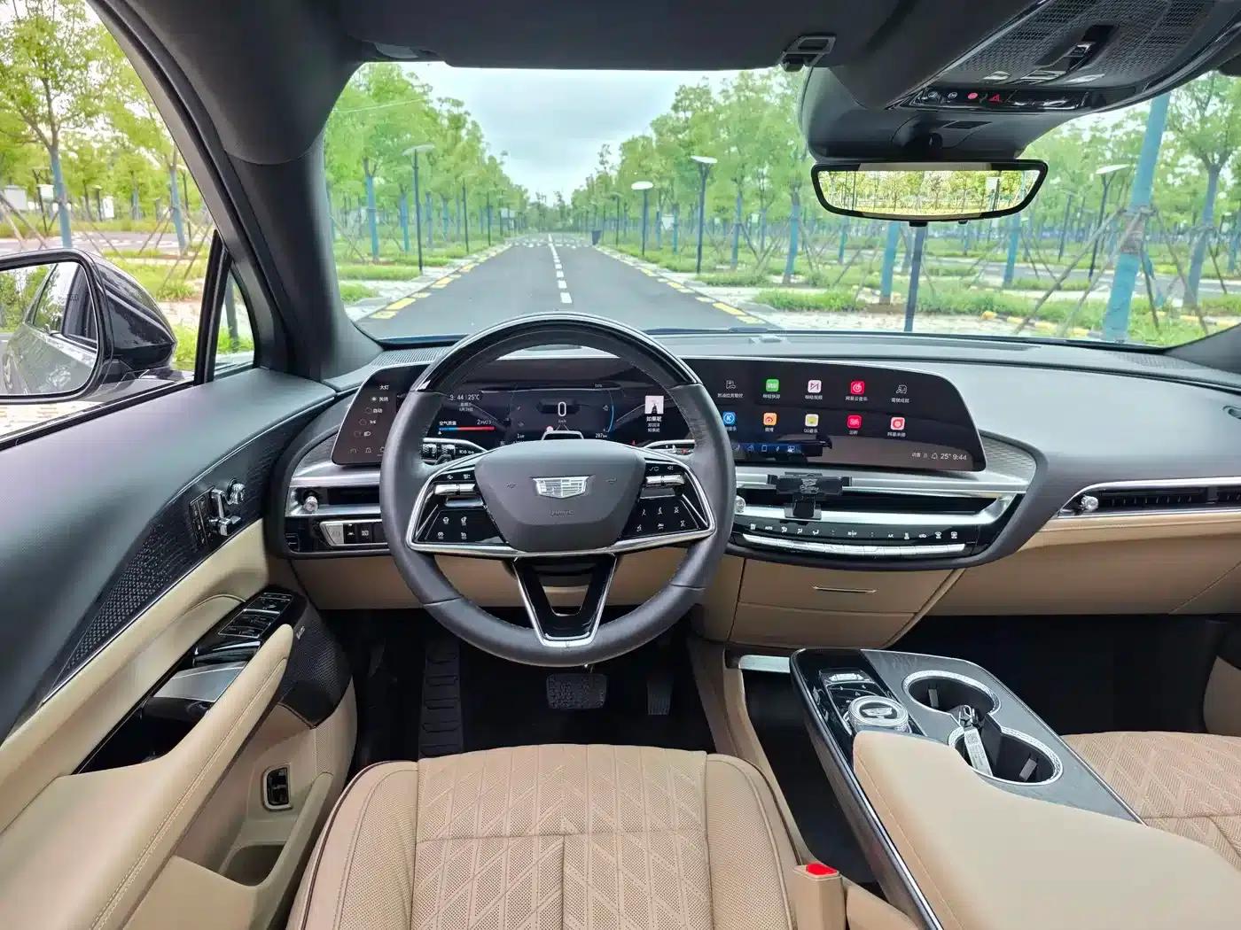 iQ Ruige 2022 Rear-Wheel Drive Long-Range Premium Edition — миниатюра 17
