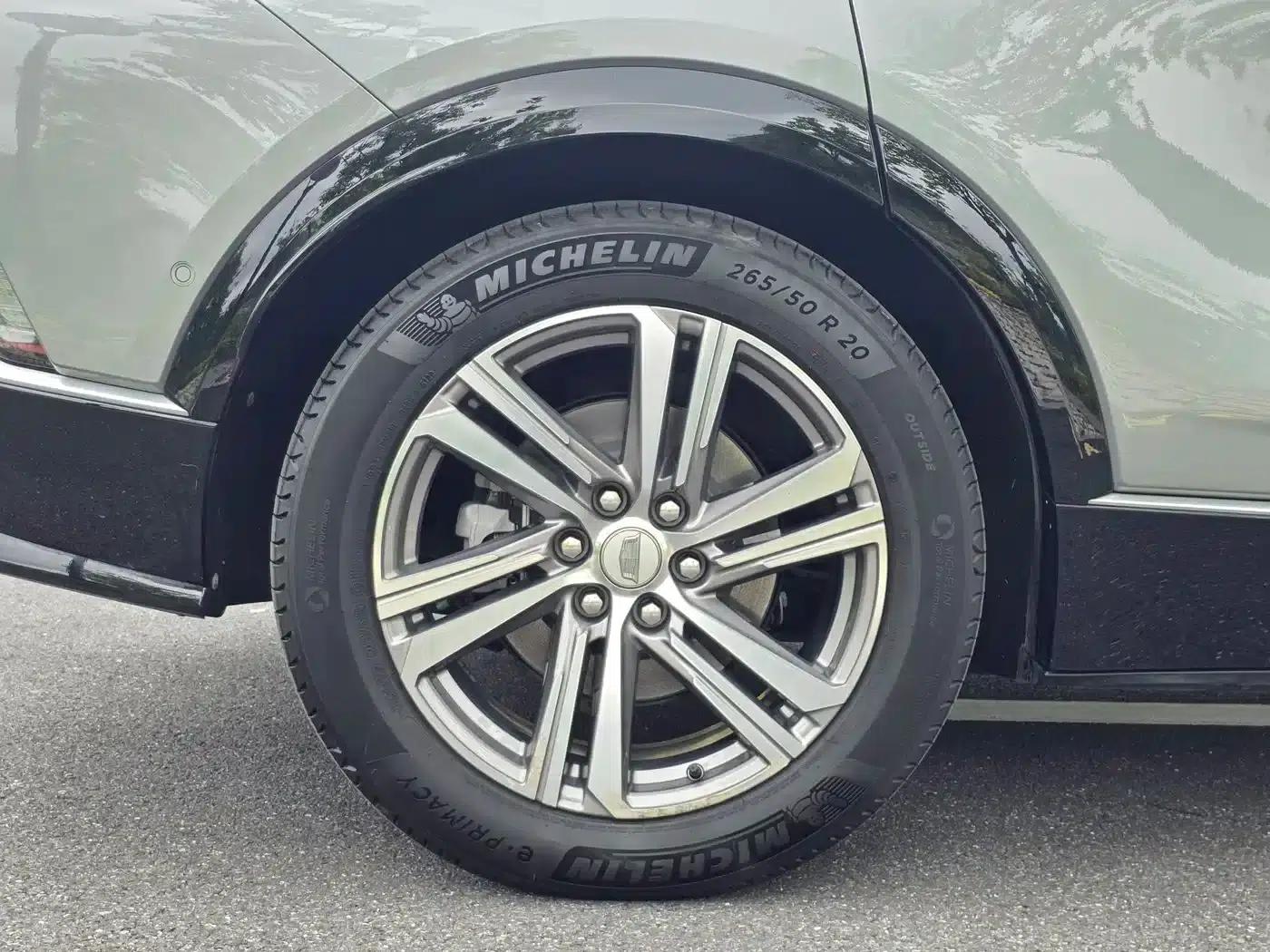 iQ Ruige 2022 Rear-Wheel Drive Long-Range Premium Edition — миниатюра 22