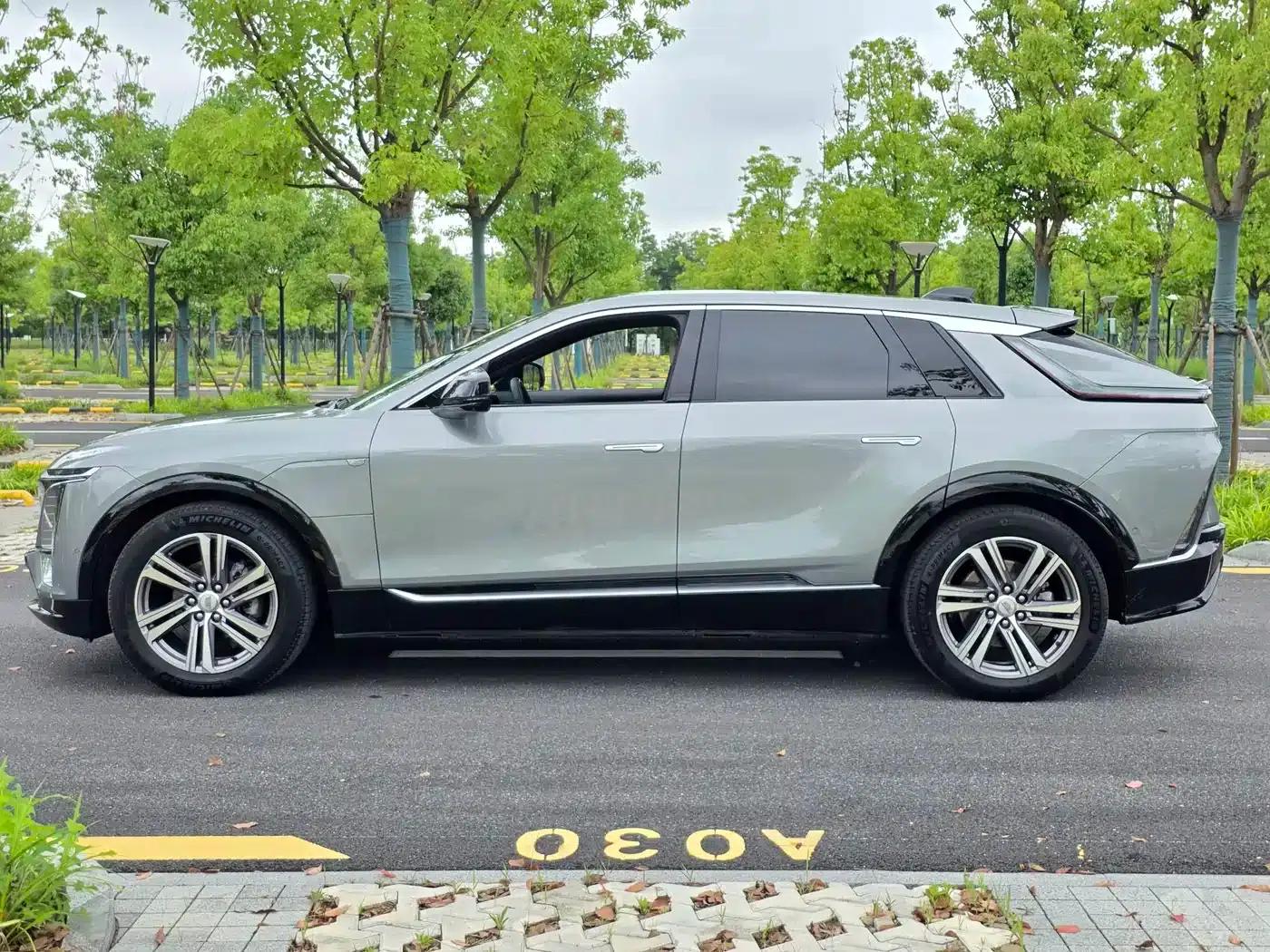 iQ Ruige 2022 Rear-Wheel Drive Long-Range Premium Edition — миниатюра 7