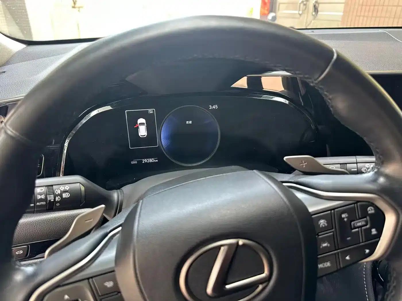 Lexus NX PHEV 2022 400h+ Premium Edition — миниатюра 4