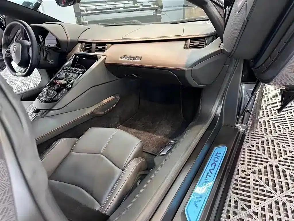 2011 Aventador LP 700-4 — миниатюра 8