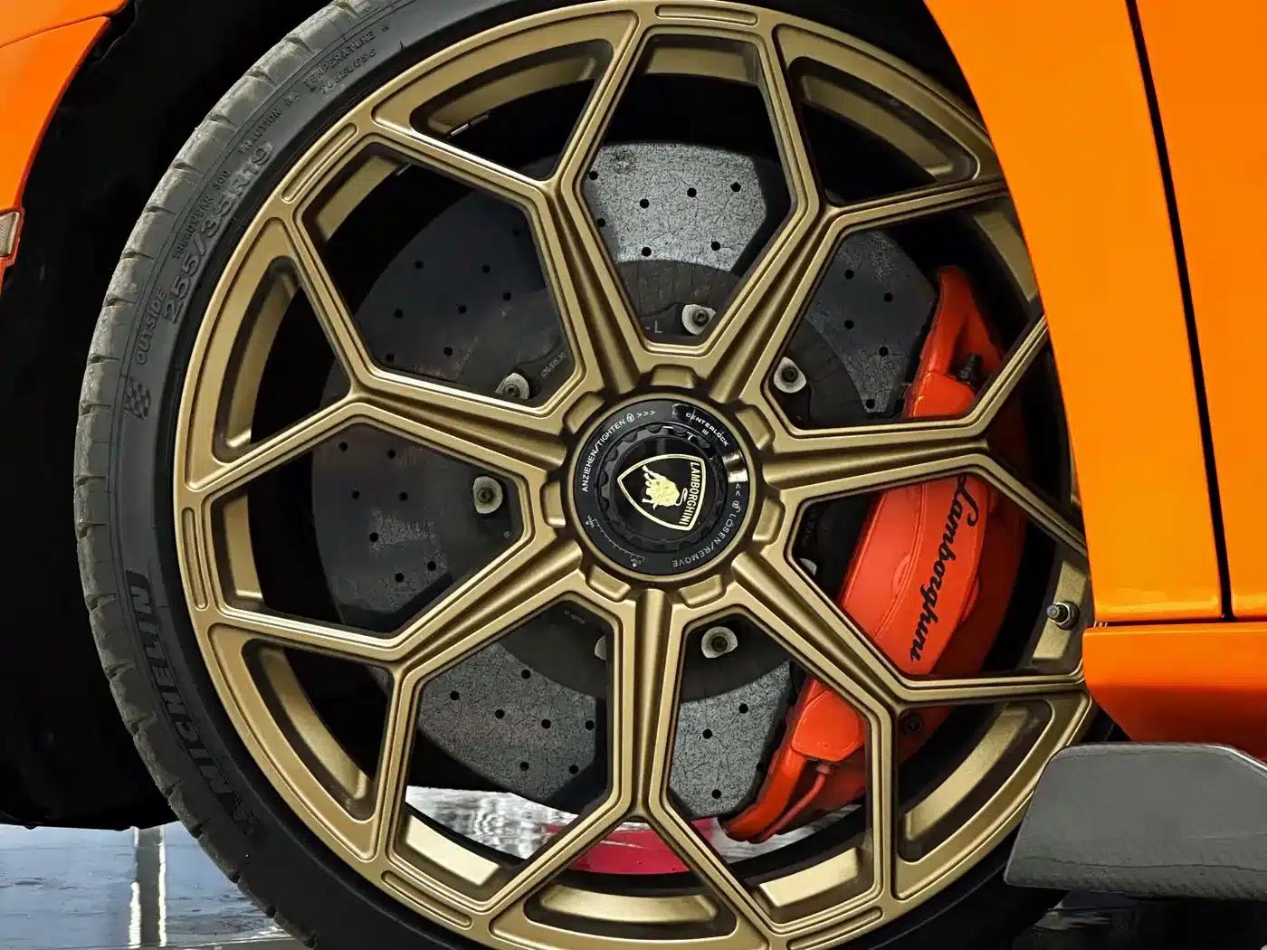 2011 Aventador LP 700-4 — миниатюра 10