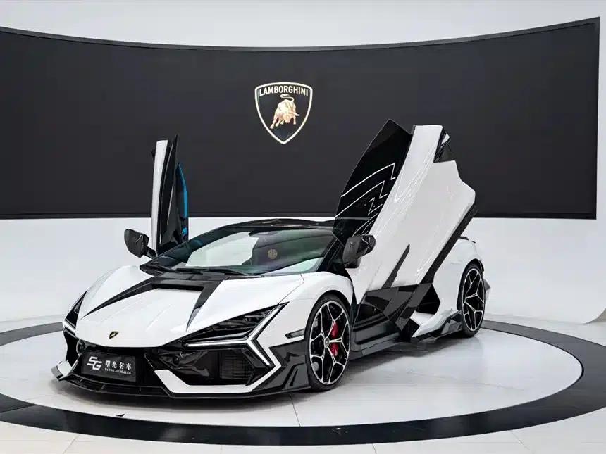 Revuelto 2023 6.5L PHEV Standard Edition — миниатюра 1