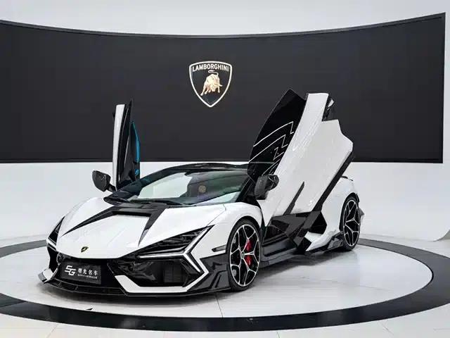 Revuelto 2023 6.5L PHEV Standard Edition