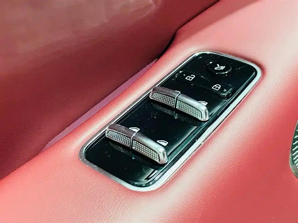 Voyah Chase Light L 2026 All-Wheel Drive Ultra — миниатюра 10