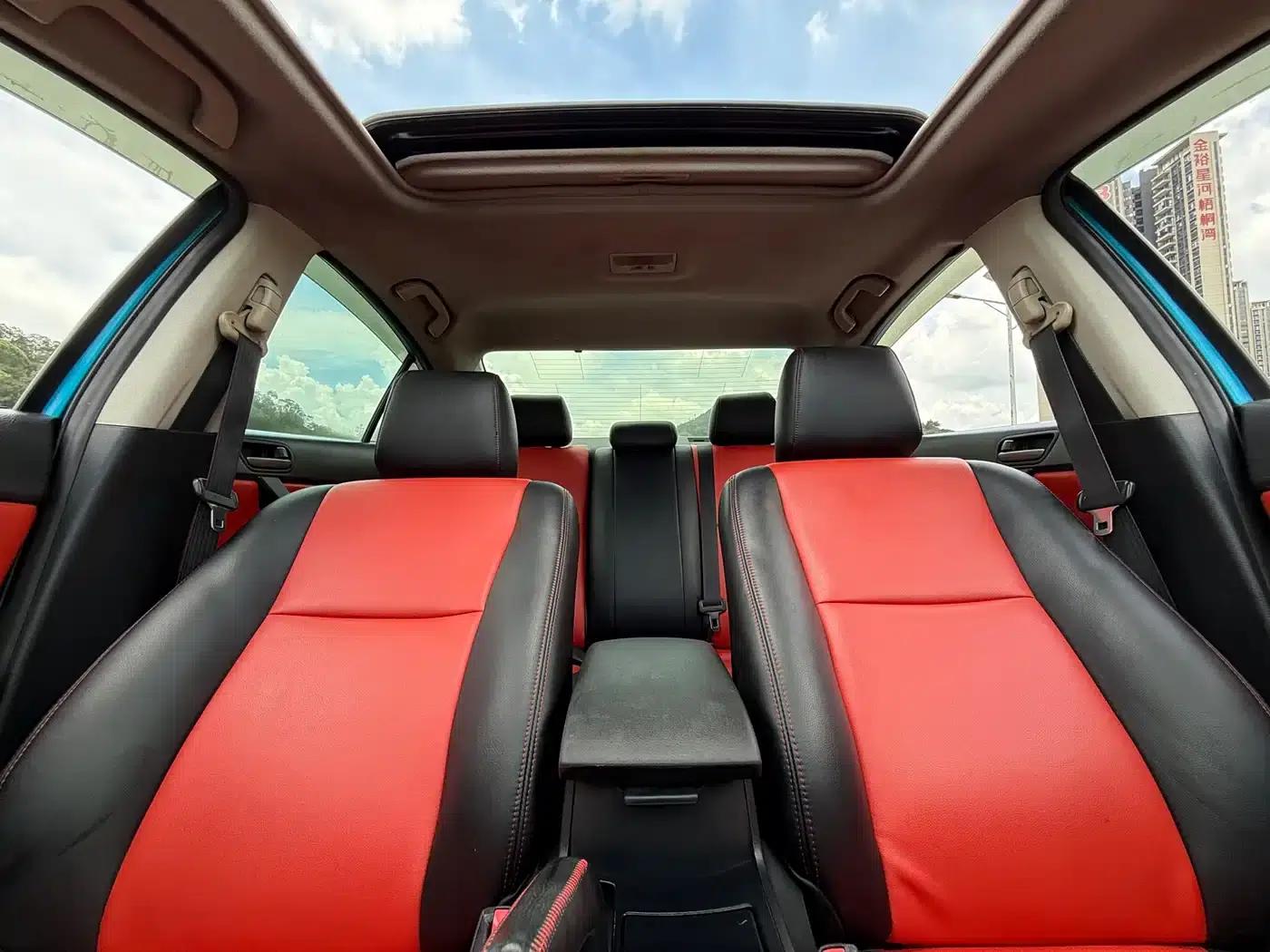 Mazda 3 Axela 2013 Sedan 1.6L Automatic Elite — миниатюра 14