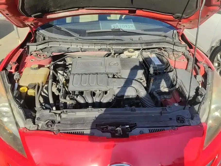 Mazda 3 Axela 2011 Sedan 1.6L Automatic Comfort — миниатюра 10