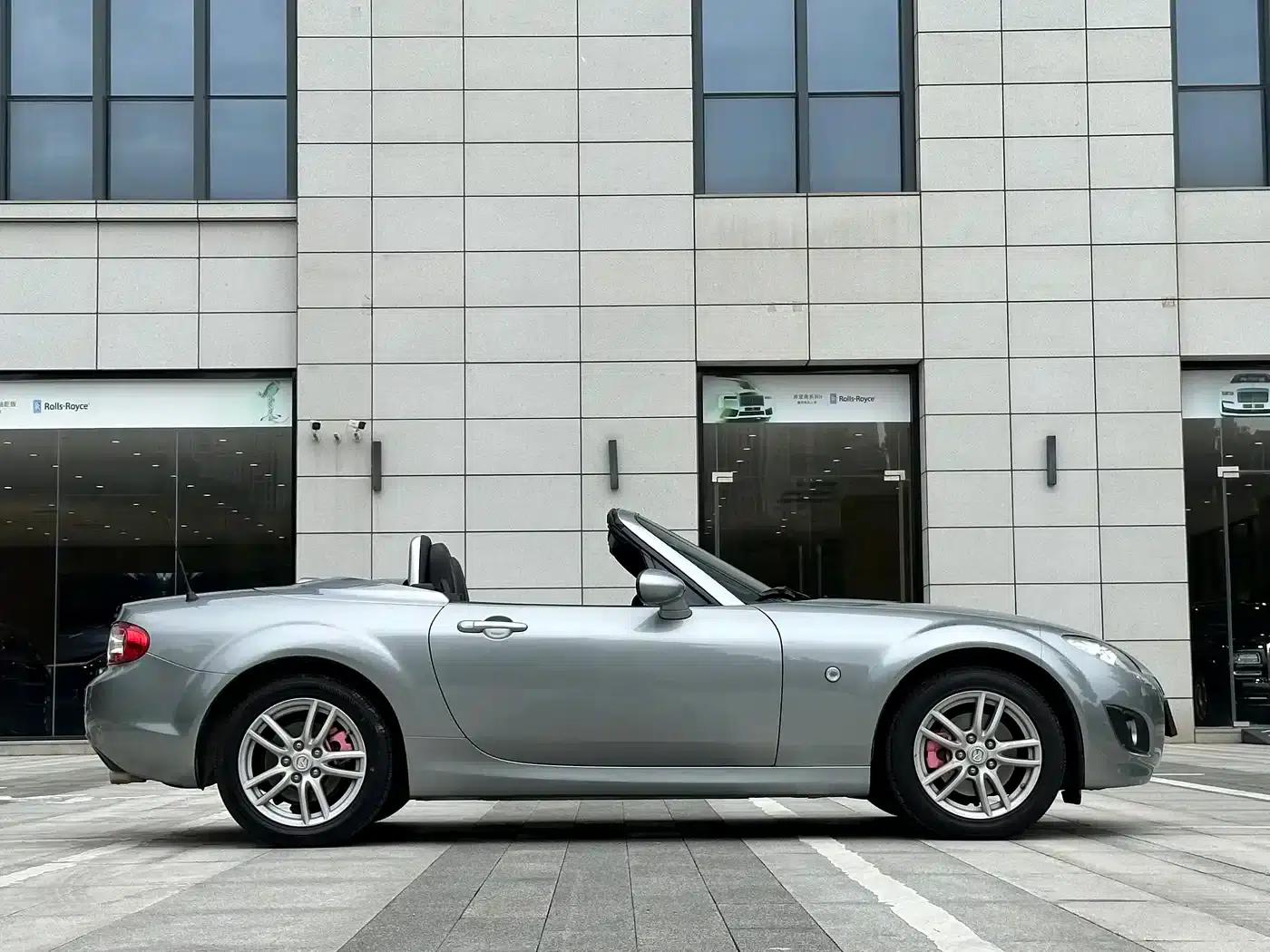 Mazda MX-5 2009 2.0 — миниатюра 4
