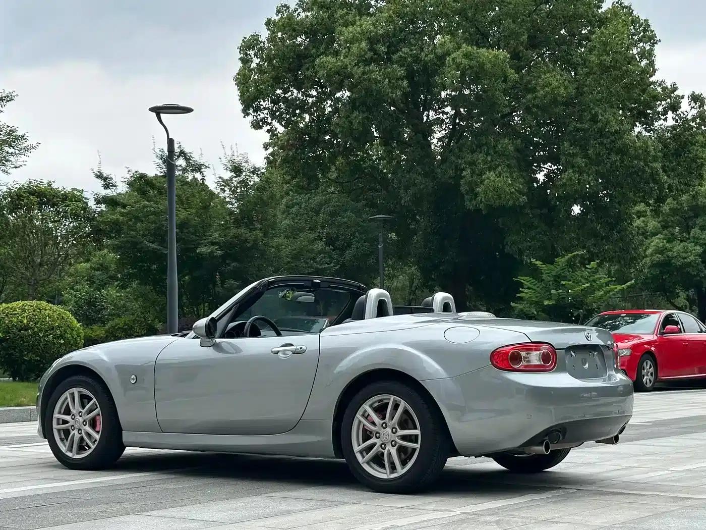 Mazda MX-5 2009 2.0 — миниатюра 5