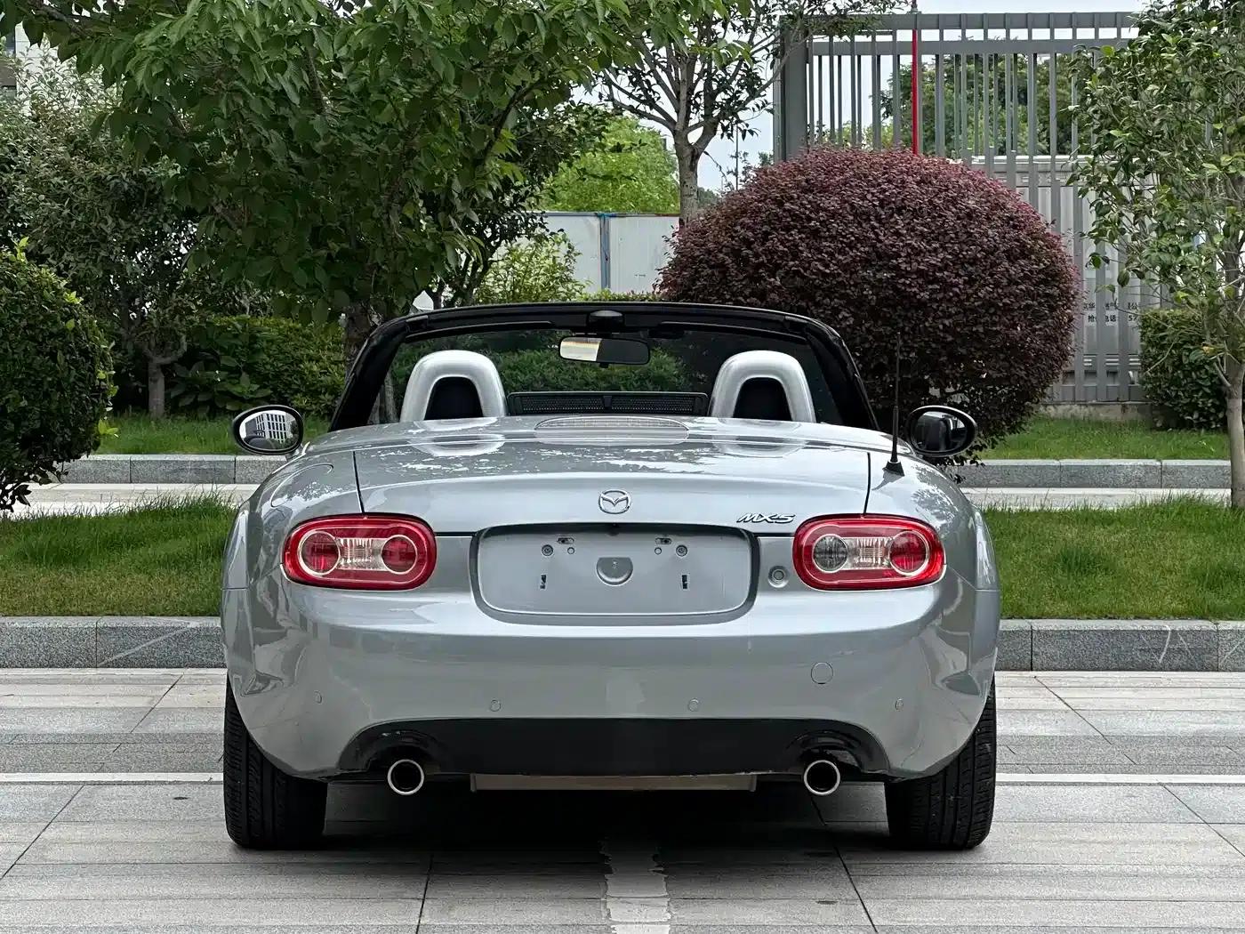 Mazda MX-5 2009 2.0 — миниатюра 6