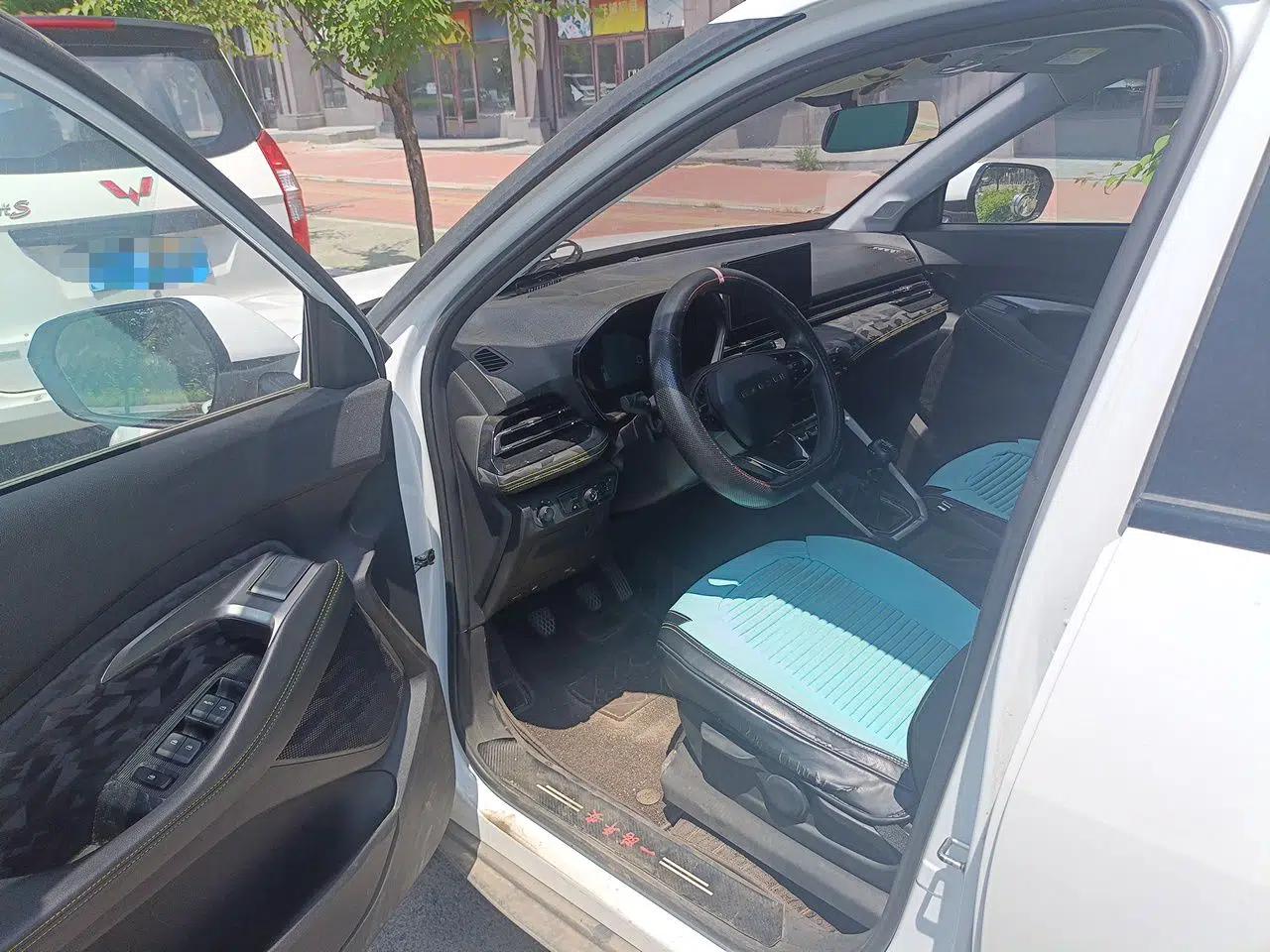 Baojun RS-3 2020 1.5L Manual Smart Elite Edition — миниатюра 16