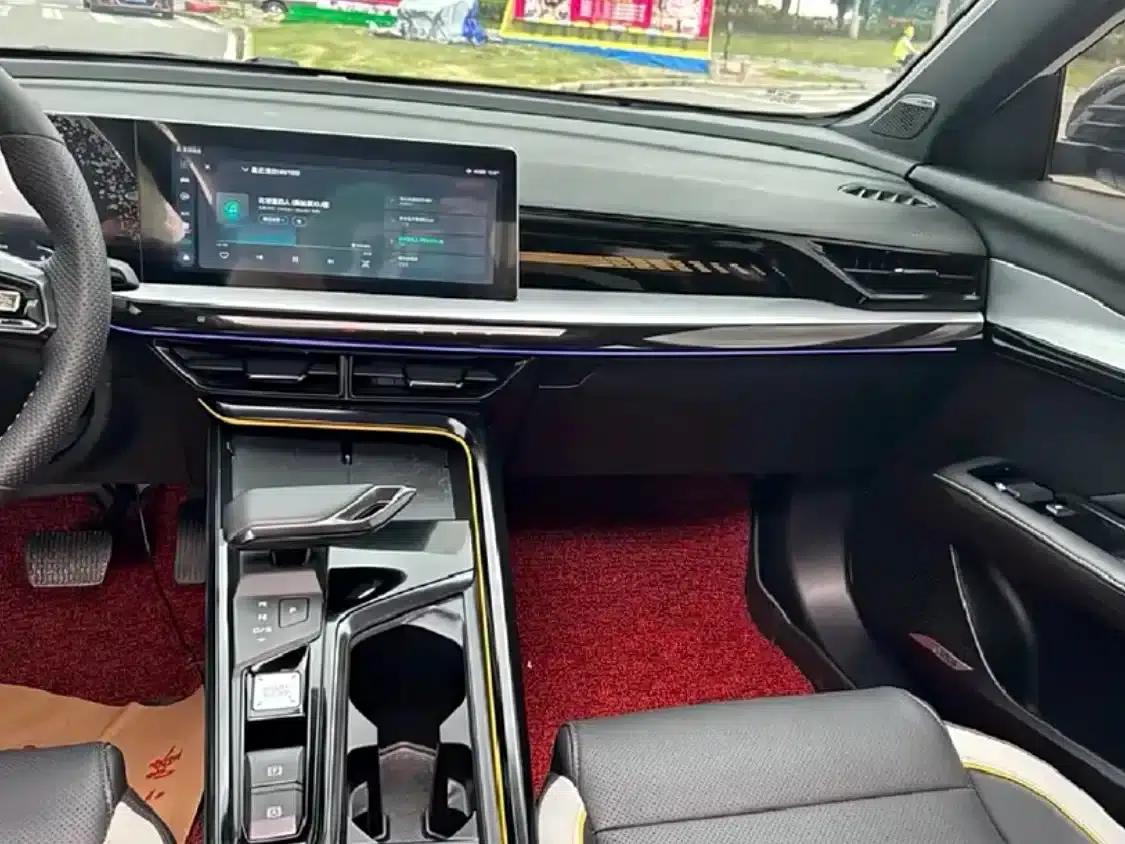 MG5 Scorpio 2022 1.5T Trophy Sport Flagship Edition — миниатюра 10