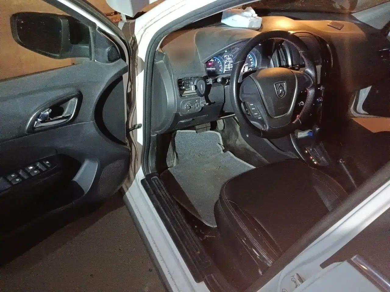 Baojun 610 2014 CROSS 1.5L Automatic Luxury Model — миниатюра 16