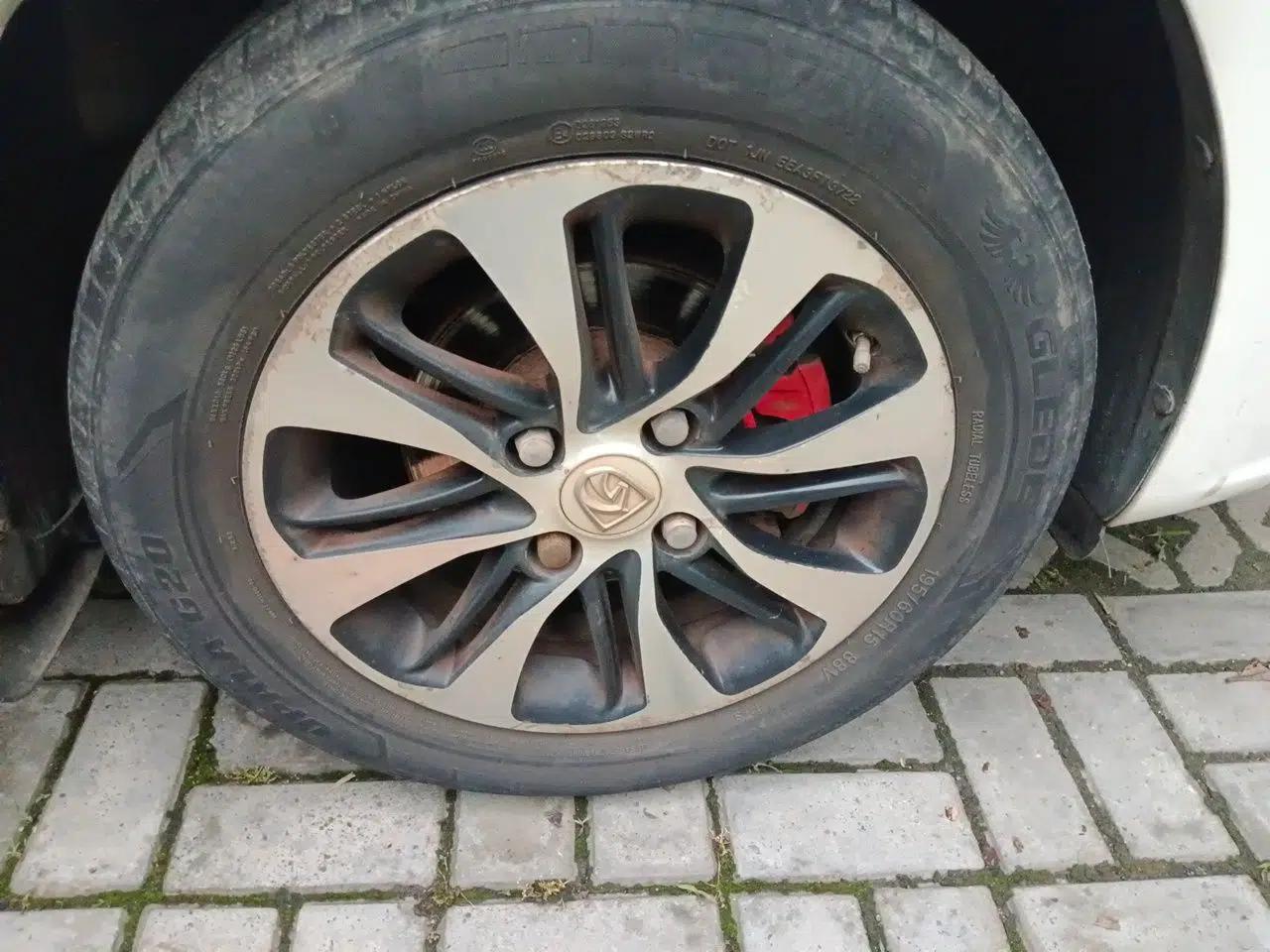 Baojun 610 2014 CROSS 1.5L Automatic Luxury Model — миниатюра 8