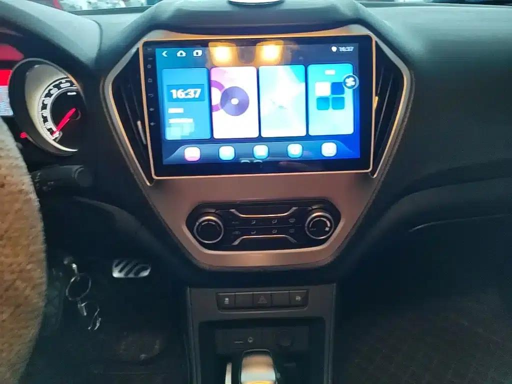 2016 Ford GT 1.4TGI TST Dual-Clutch Premium Edition — миниатюра 13