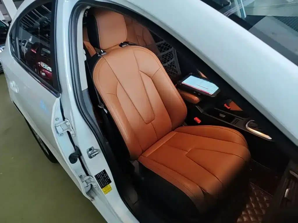 2016 Ford GT 1.4TGI TST Dual-Clutch Premium Edition — миниатюра 25