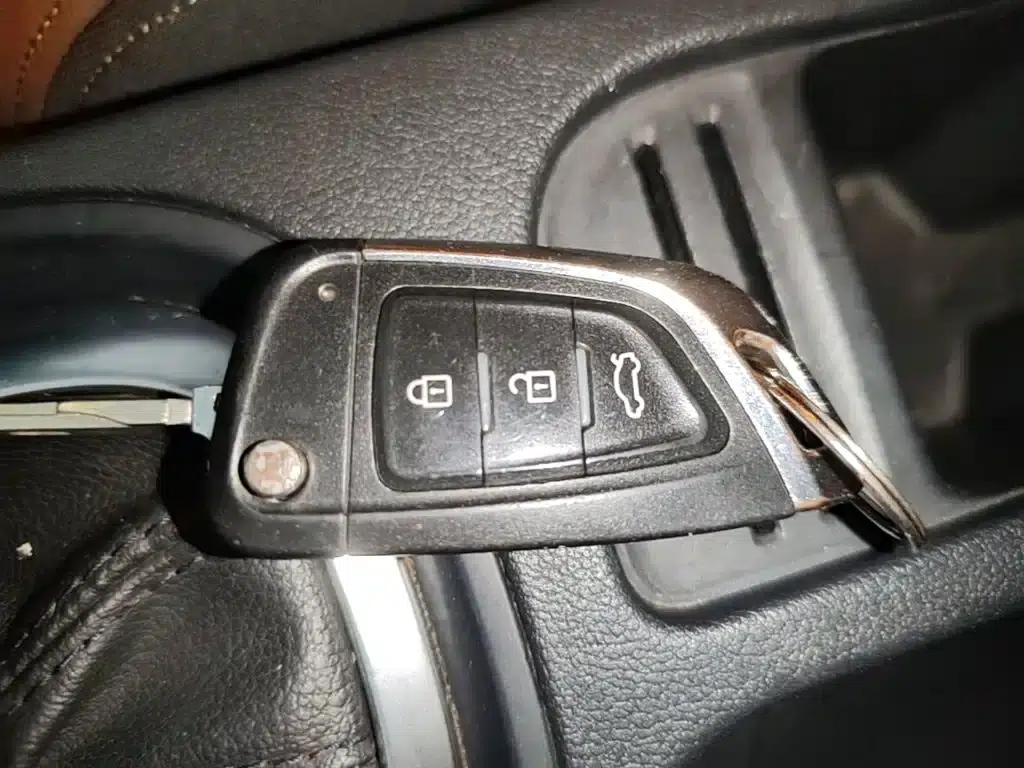 2016 Ford GT 1.4TGI TST Dual-Clutch Premium Edition — миниатюра 9