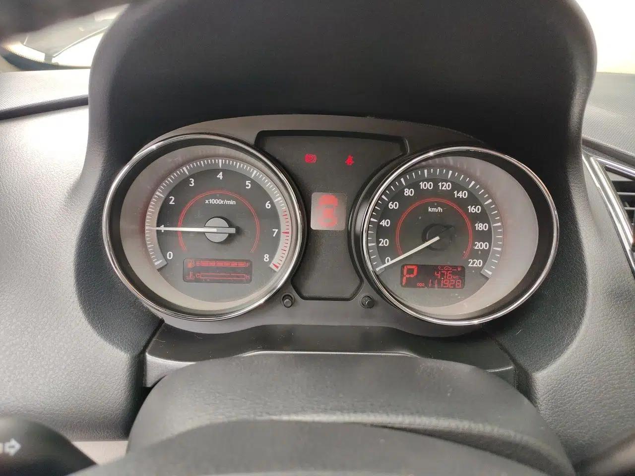 Bestune B50 2013 1.6L automatic luxury version — миниатюра 11