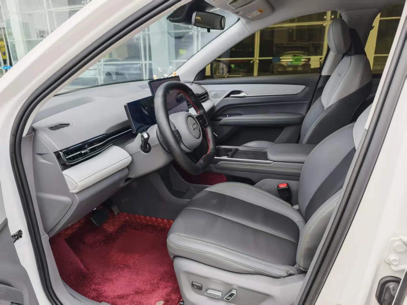 Bestune Yueyi 03 2025 565km Enjoy Edition — миниатюра 15