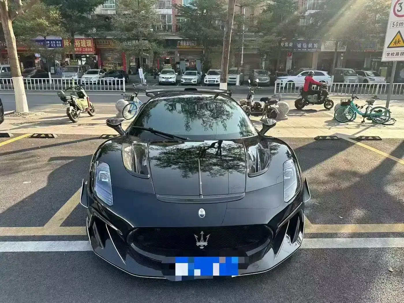 Maserati MC20 2023 3.0T Standard Edition — миниатюра 2