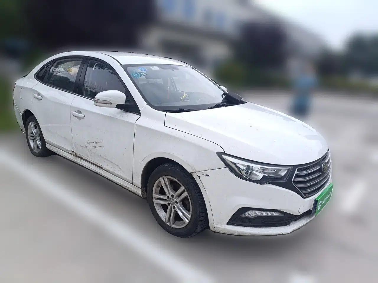Bestune B30 2017 1.6L manual Comfort trim level — миниатюра 3