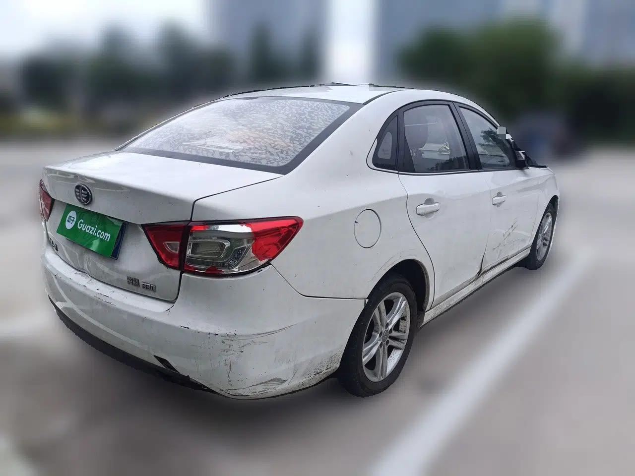 Bestune B30 2017 1.6L manual Comfort trim level — миниатюра 6