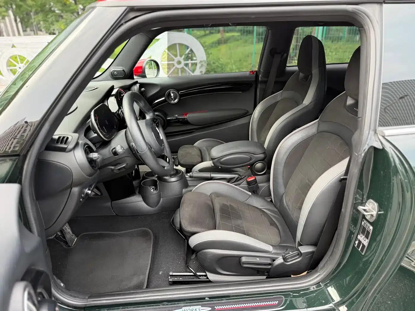 2022 MINI JCW Facelift 2.0T JOHN COOPER WORKS ALL-IN — миниатюра 11