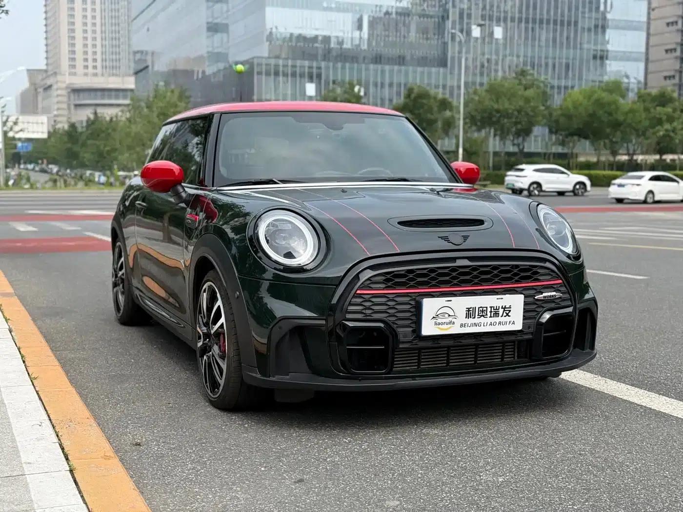 2022 MINI JCW Facelift 2.0T JOHN COOPER WORKS ALL-IN — миниатюра 3