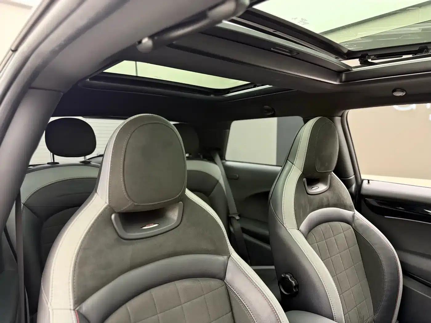 MINI JCW 2023 2.0T JOHN COOPER WORKS ALL-IN — миниатюра 15