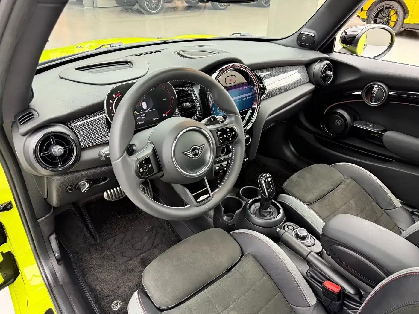 MINI JCW 2023 2.0T JOHN COOPER WORKS ALL-IN — миниатюра 6
