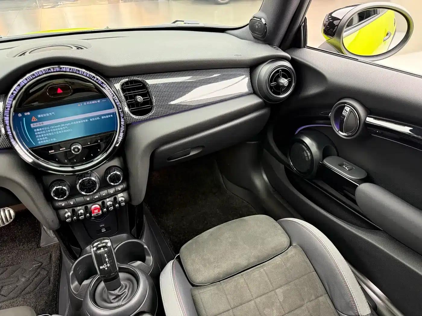 MINI JCW 2023 2.0T JOHN COOPER WORKS ALL-IN — миниатюра 9