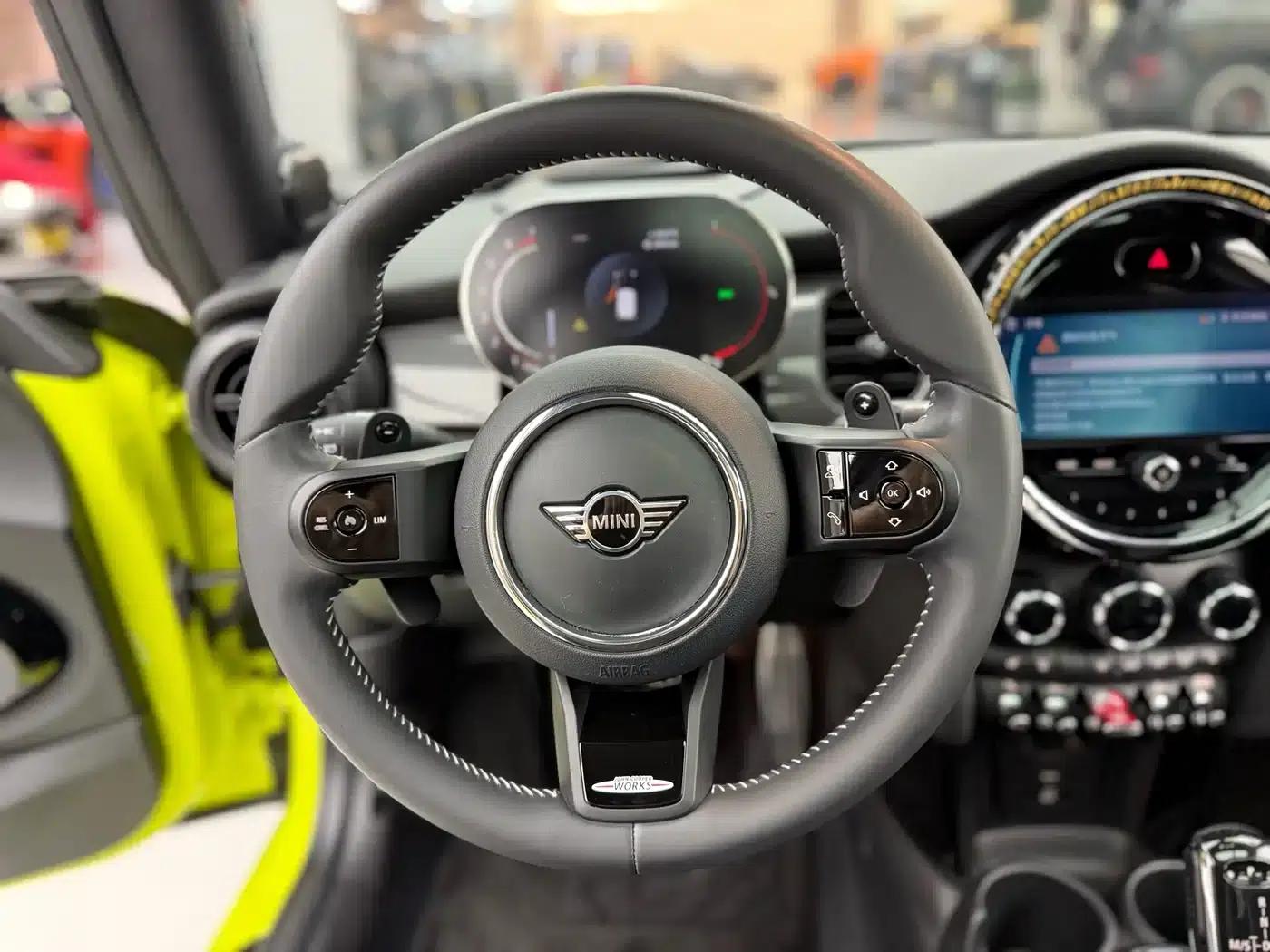 MINI JCW 2023 2.0T JOHN COOPER WORKS ALL-IN — миниатюра 10