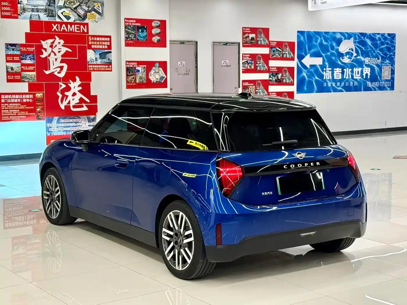 2024 Electric MINI Cooper (456km/h) - Classic Style — миниатюра 13