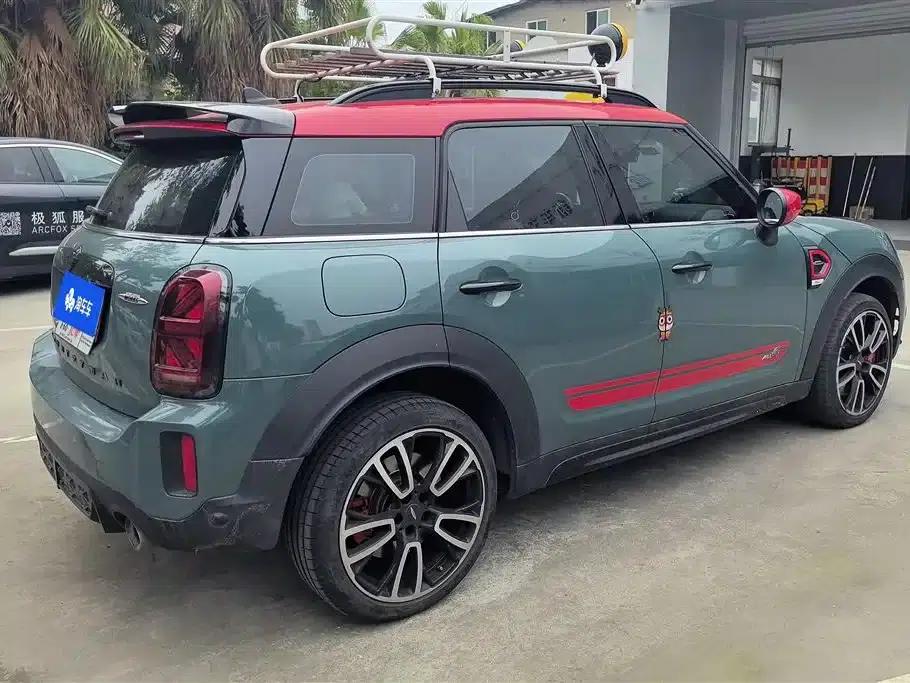MINI JCW COUNTRYMAN 2021 2.0T JOHN COOPER WORKS — миниатюра 3