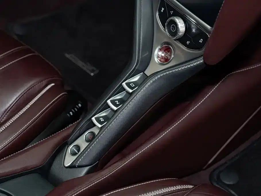 McLaren 720S 2019 4.0T Coupe — миниатюра 16