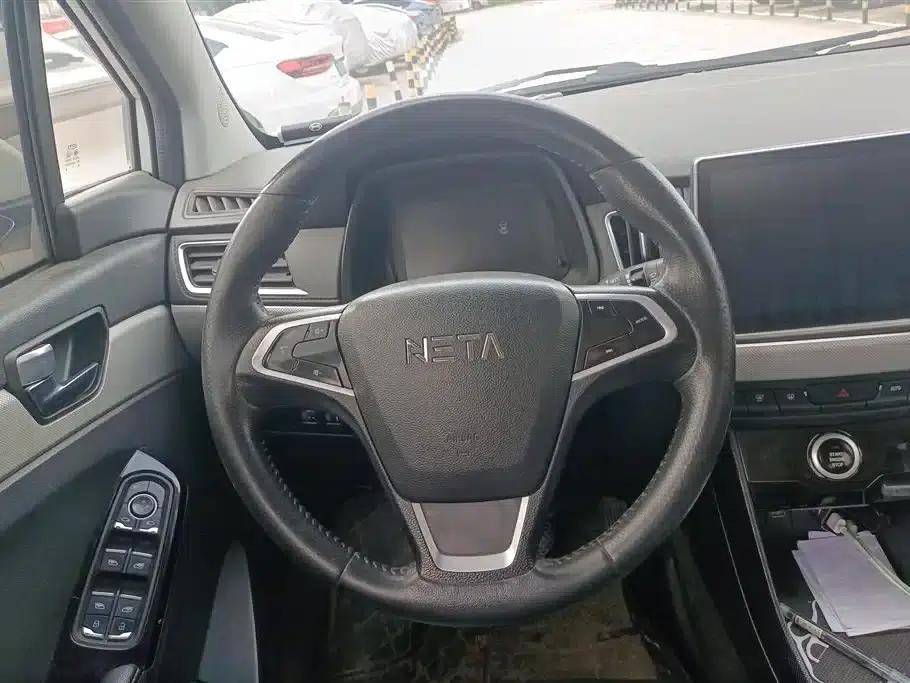 Nezha N01 2020 Model 380e — миниатюра 15