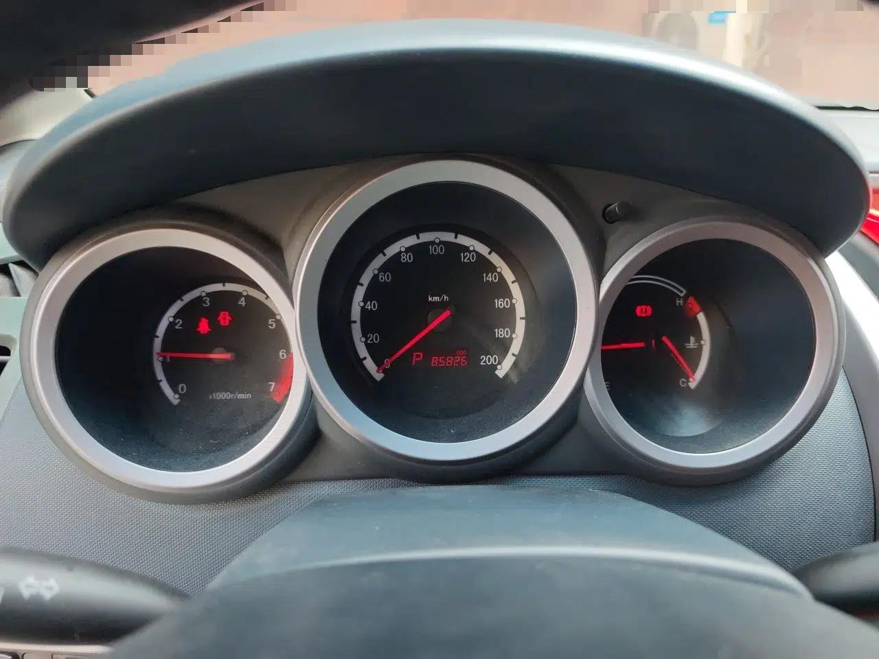 CHANGAN CX20 2011 1.3L Automatic Sport Edition — миниатюра 11