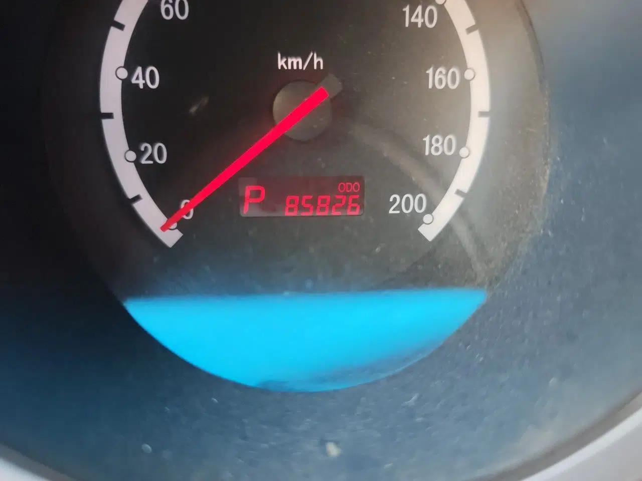 CHANGAN CX20 2011 1.3L Automatic Sport Edition — миниатюра 12