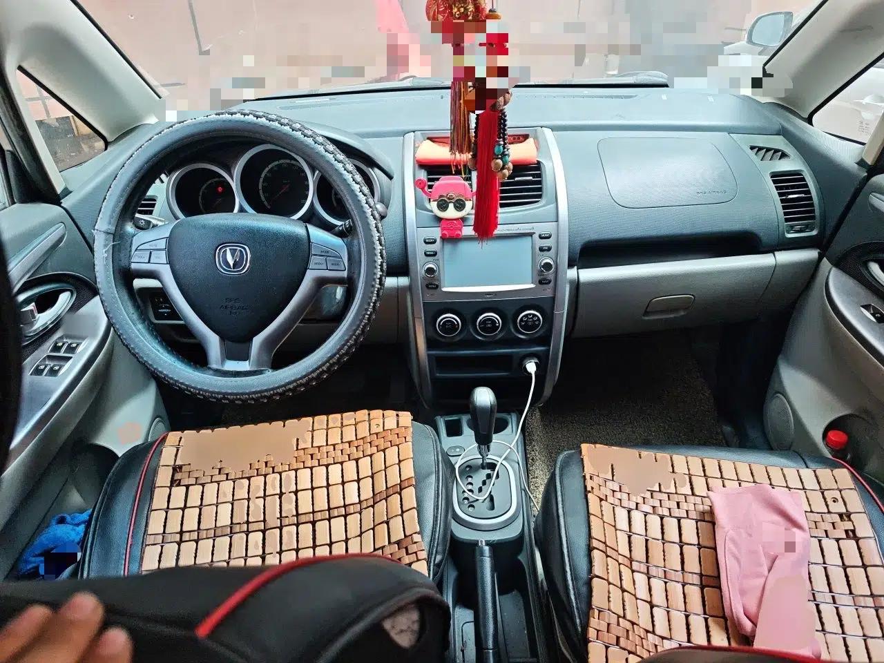 CHANGAN CX20 2011 1.3L Automatic Sport Edition — миниатюра 9