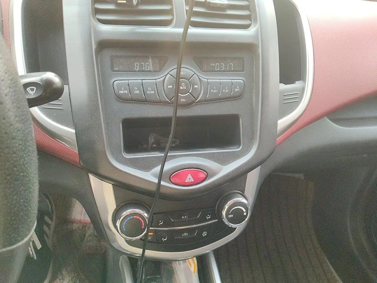 CHANGAN Benni EV 2019 EV360 Standard Model — миниатюра 13