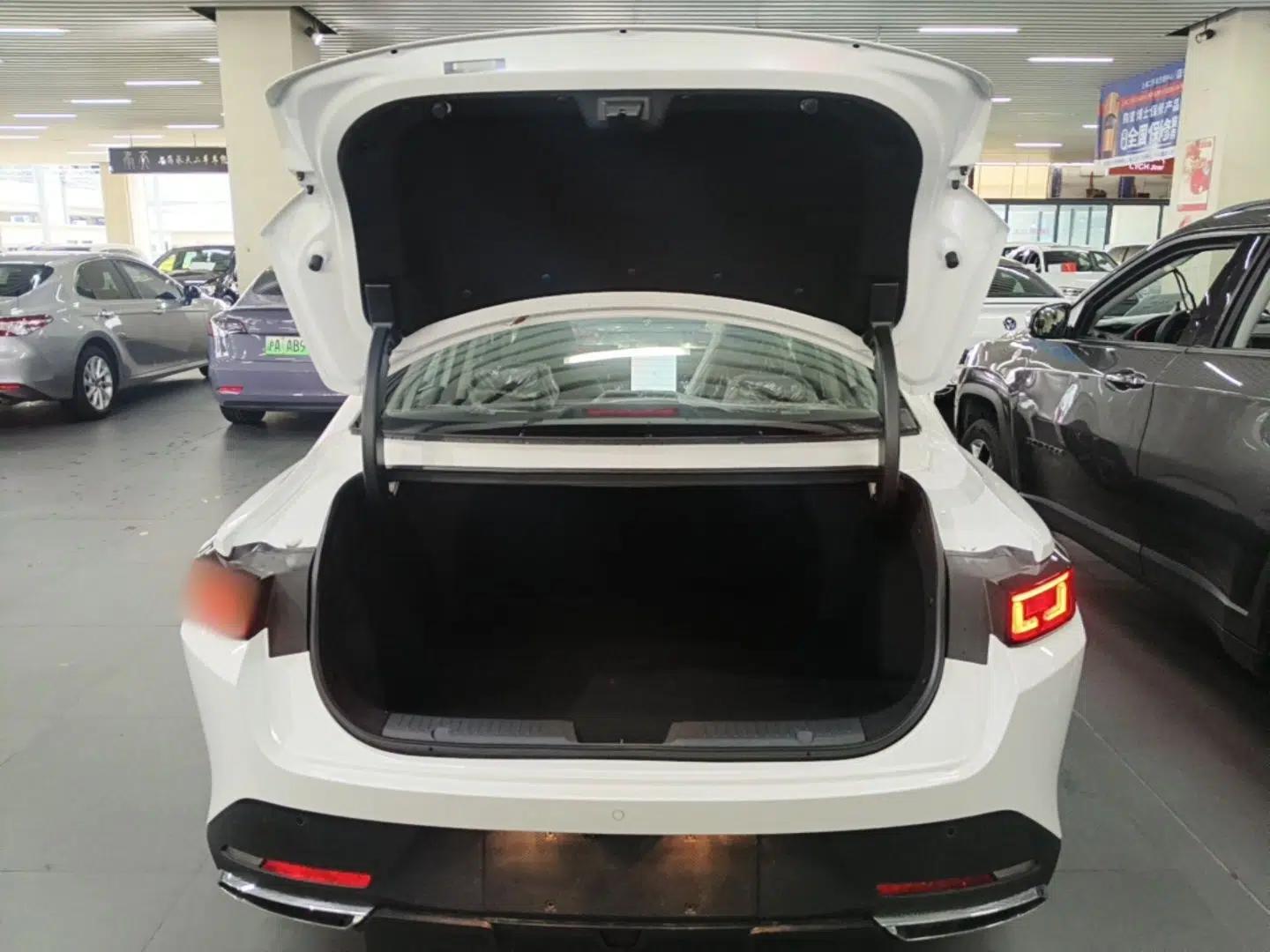 CHANGAN Eado PHEV 2025 Smart New Blue Whale 145KM Battleship Edition — миниатюра 27