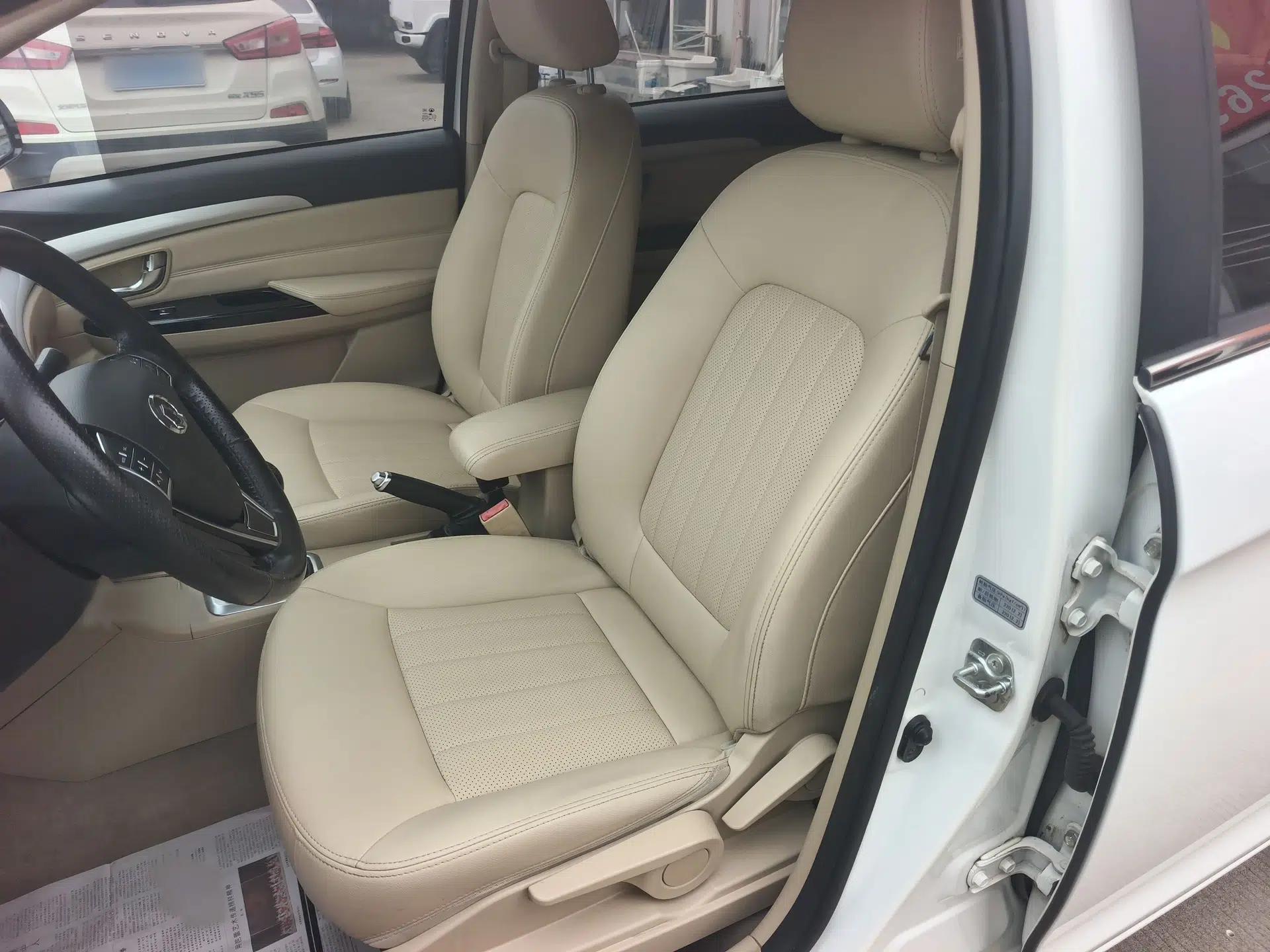 Great Wall C30 2016 1.5L Manual Luxury Model — миниатюра 13