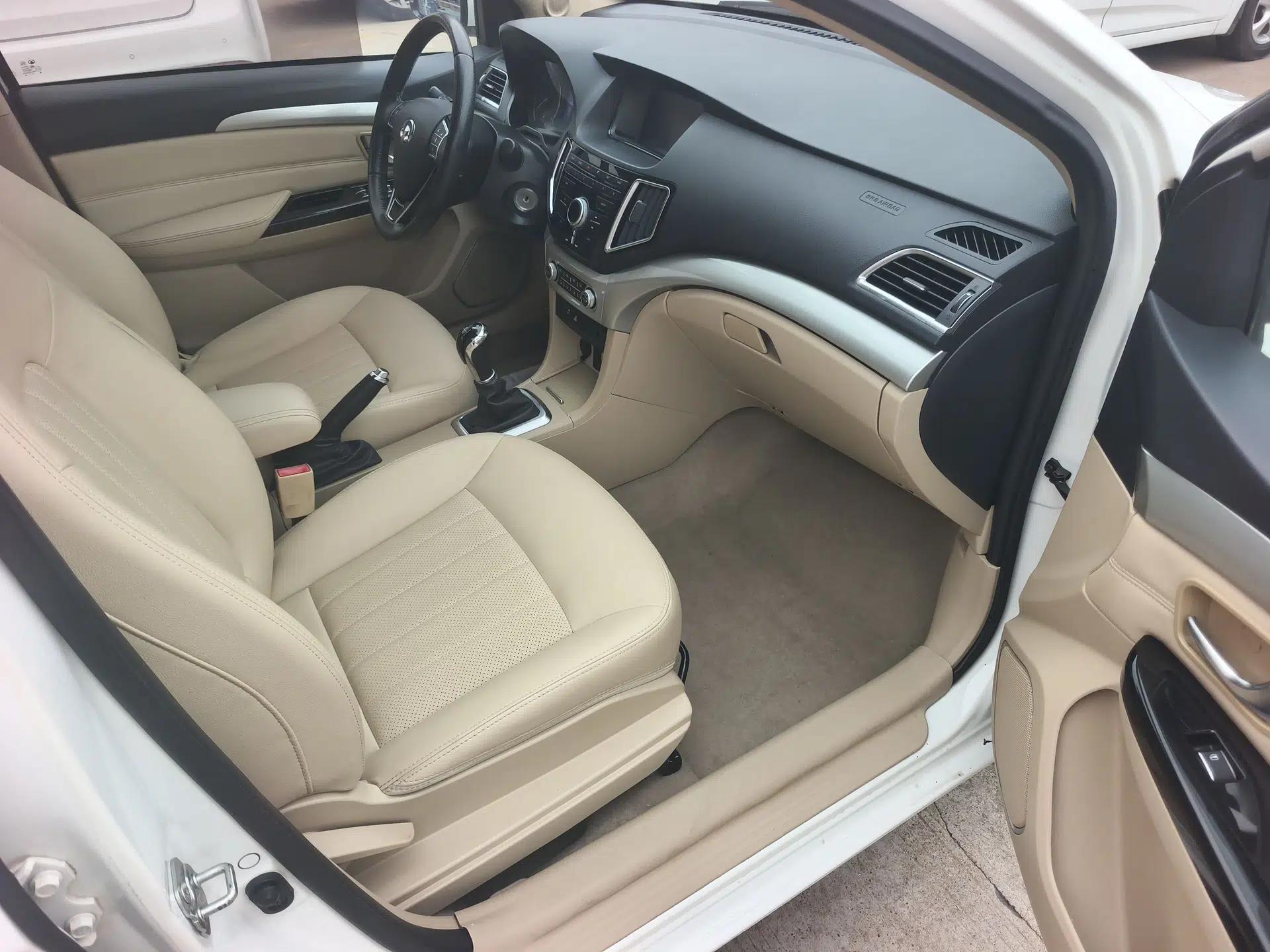 Great Wall C30 2016 1.5L Manual Luxury Model — миниатюра 19