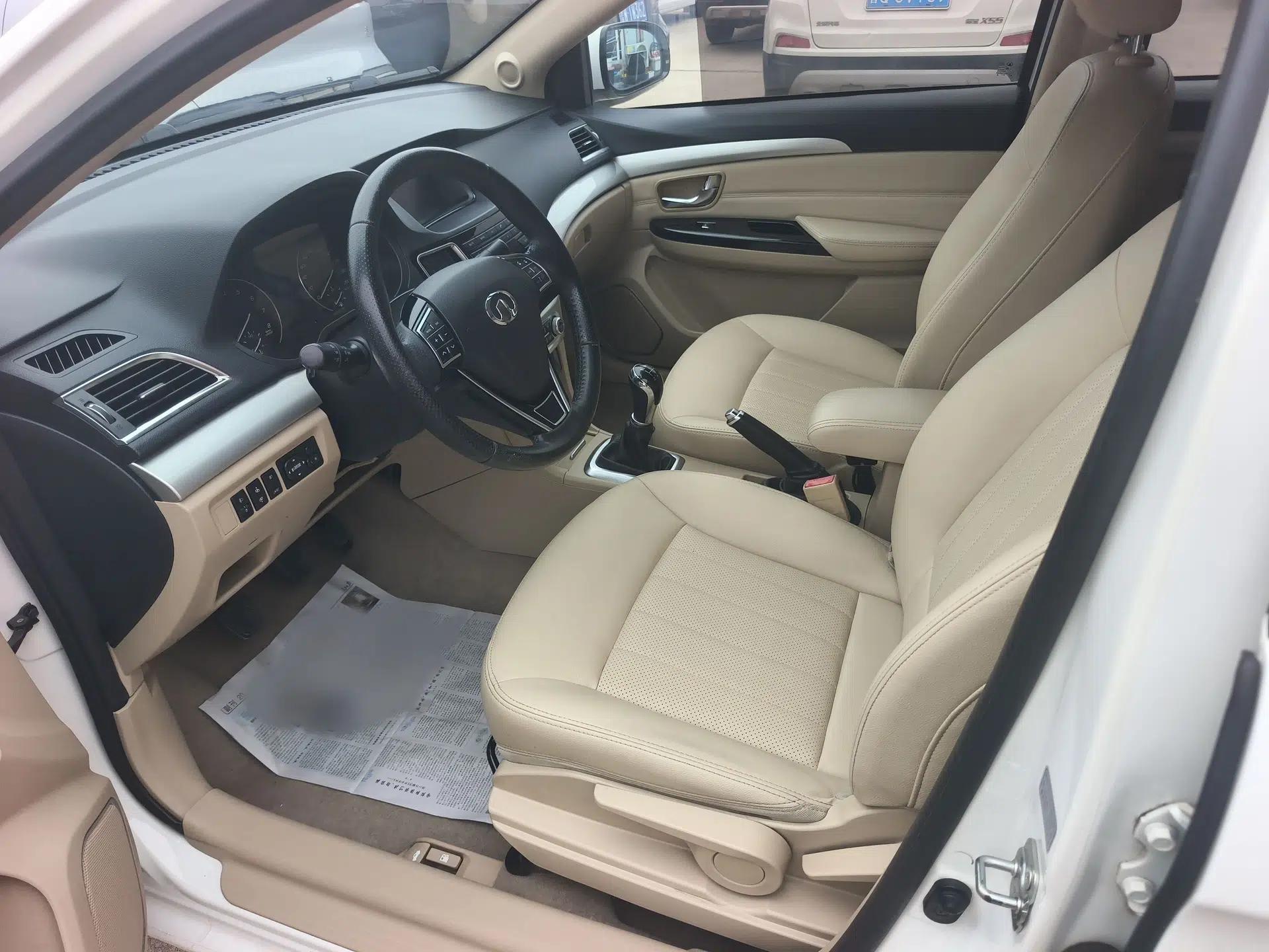 Great Wall C30 2016 1.5L Manual Luxury Model — миниатюра 10
