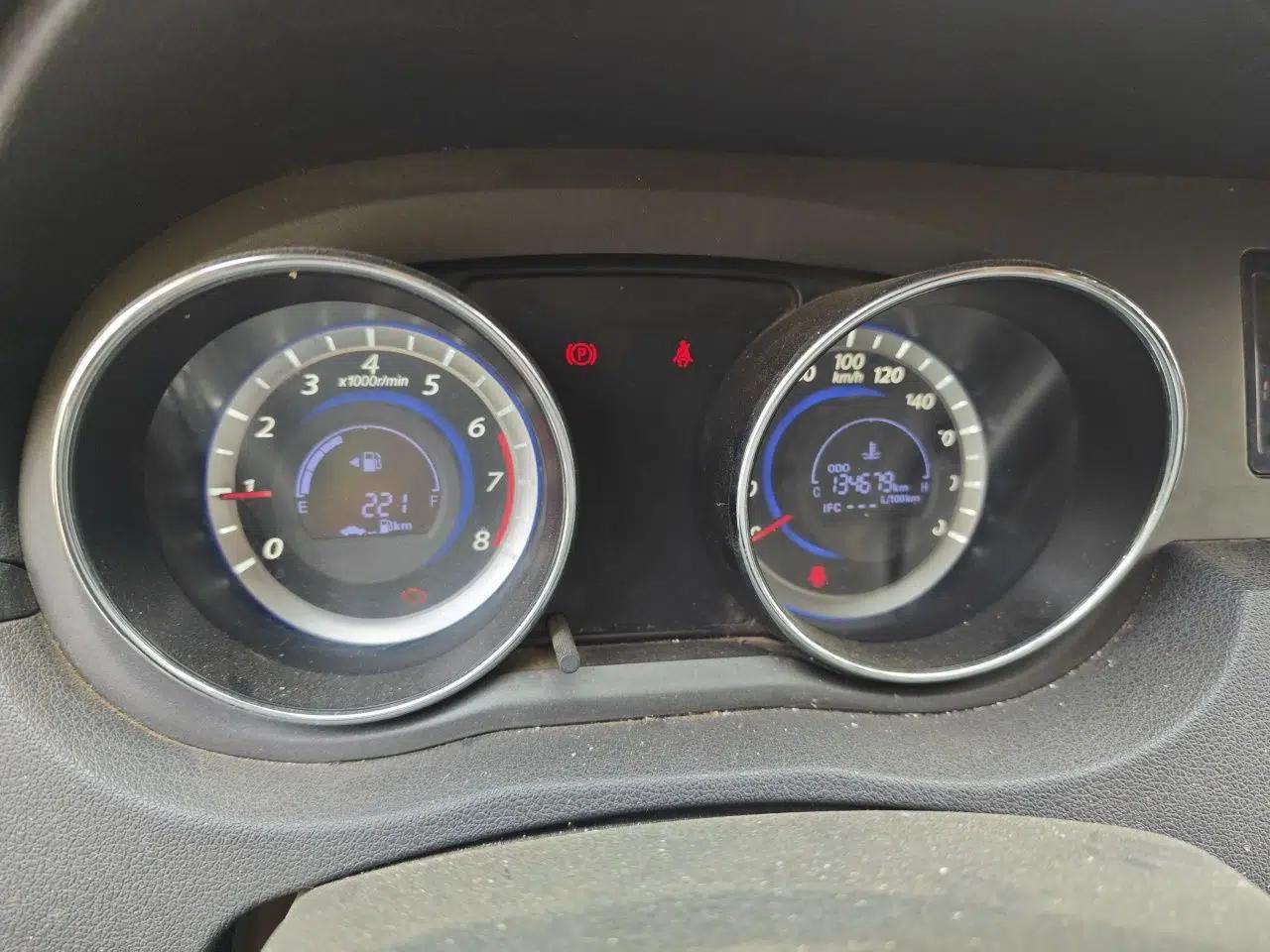 Great Wall C30 2013 1.5L Manual Comfort Model — миниатюра 11