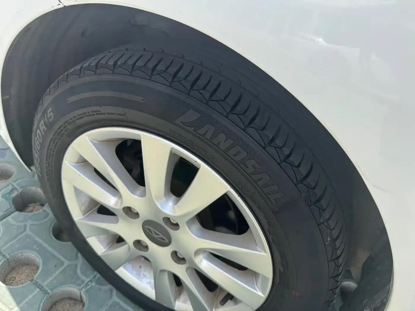 Fengyun 2 2015 1.5L Manual Elite Edition — миниатюра 11