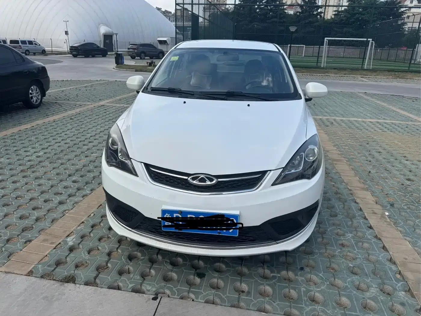 Fengyun 2 2015 1.5L Manual Elite Edition — миниатюра 13