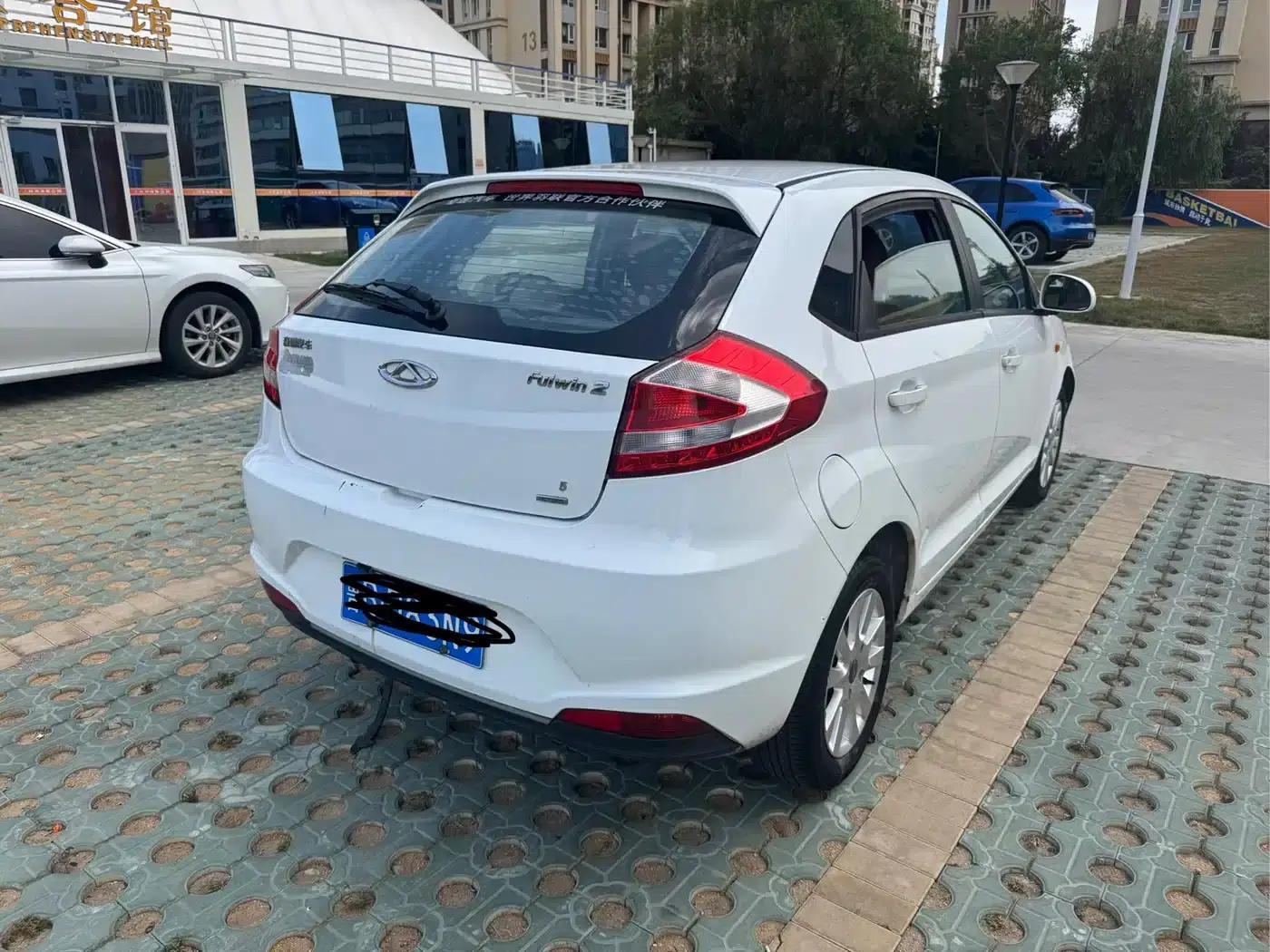 Fengyun 2 2015 1.5L Manual Elite Edition — миниатюра 15